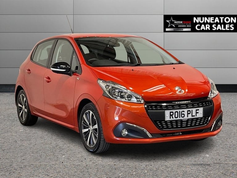image for 2016 Peugeot 208 1.2 PureTech XS White Hatchback 5dr Petrol Manual Euro 6 (82 ps) Hatchback Petro...