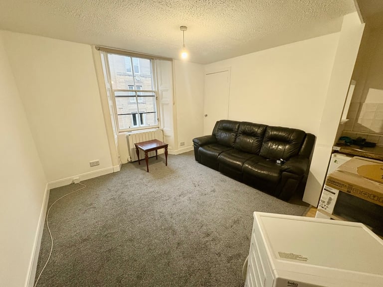 1 bed room flat Rosefield Street West End Dundee DD1 