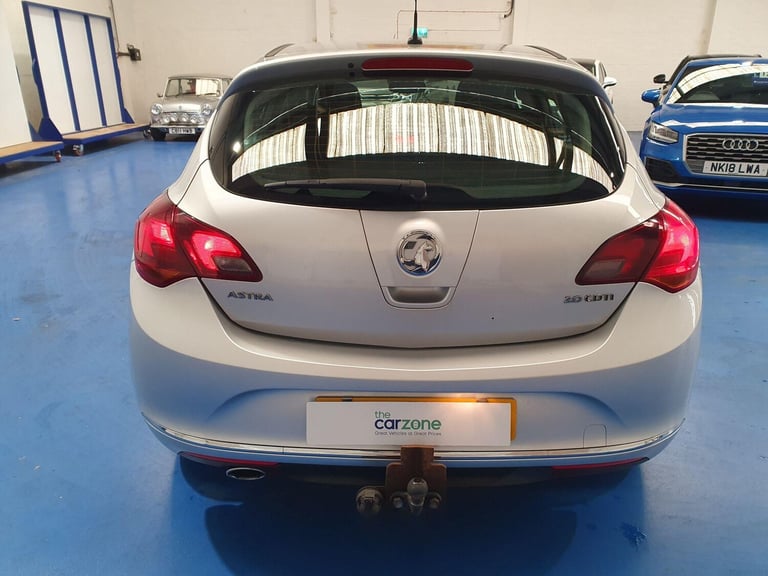2012 Vauxhall Astra 2.0 CDTi 16V ecoFLEX SE [165] 5dr HATCHBACK DIESEL Manual
