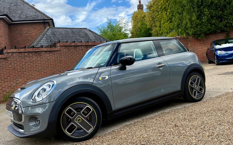 2020 MINI Hatch 135kW Cooper S Level 1 33kWh 3dr Auto HATCHBACK ELECTRIC Automatic