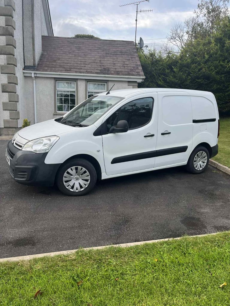 image for 2016 citroen berlingo 1.6 hdi 12 months mot 3 seater