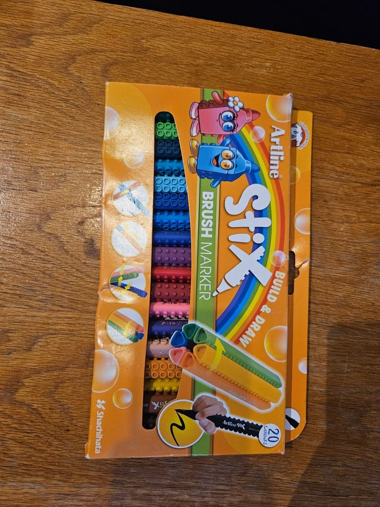 image for Colourful complete set of 20 markers