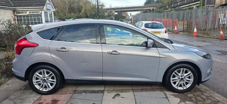 2013 Ford Focus 1.6 125 Titanium 5dr Powershift HATCHBACK Petrol Automatic