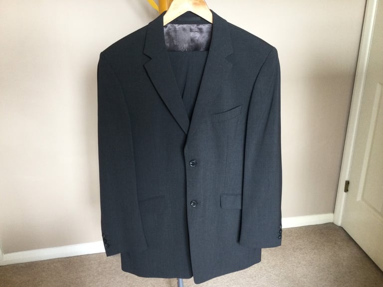 Jeff Banks Two Piece Grey Suit - 40” Chest / 34” Waist | in Bracknell ...