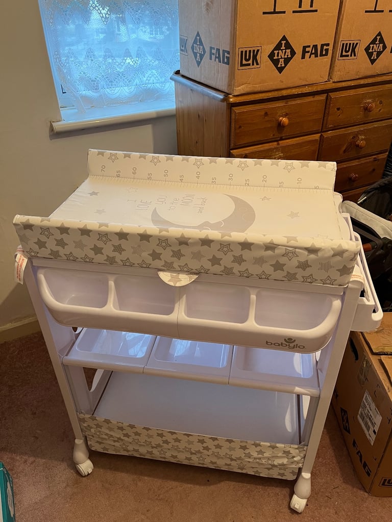 image for Baby changing unit on wheels