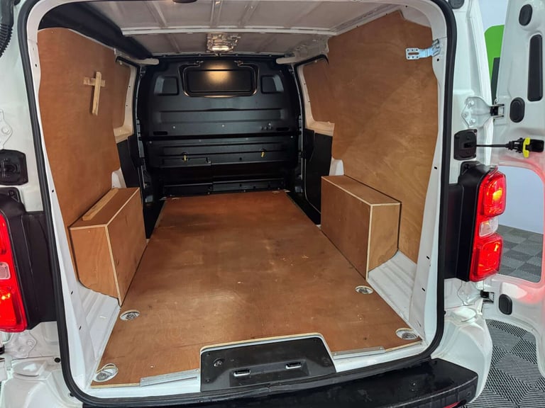 2021 Vauxhall Vivaro 1.5 Vivaro 2900 Sportive S/S Panel Van Diesel Manual