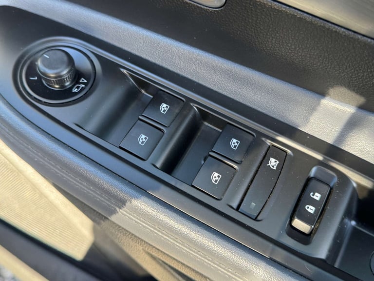 2016 Vauxhall Mokka 1.6 CDTi ecoFLEX SE 5dr HATCHBACK DIESEL Manual