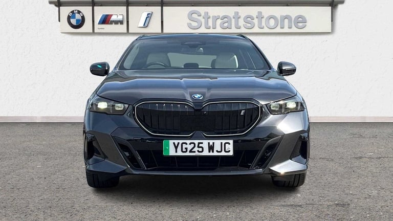2025 BMW i5 250kW eDrive40 M Sport Pro 84kWh 5dr Auto Estate Electric Automatic