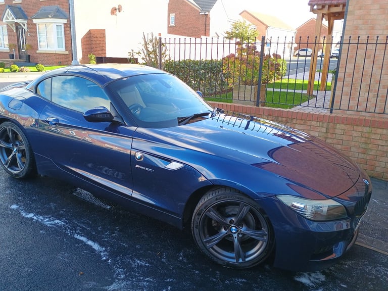 2012 BMW Z4 2.0i M Sport Auto sDrive Roadster.