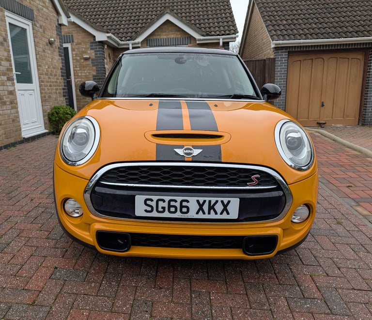 Mini Cooper S, Volcanic Orange, 2016, Manual, 2.0 petrol, 3 doors