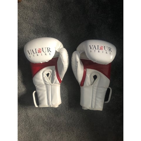 Valour Strike Boxing Gloves, in Redruth, Cornwall