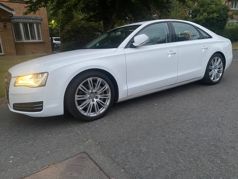 2011 Audi A8 3.0 TDI Quattro SE TIP Auto - 20'' ALLOY WHEELS - FULLY LOADED - 6 STAMPS SALOON Die...