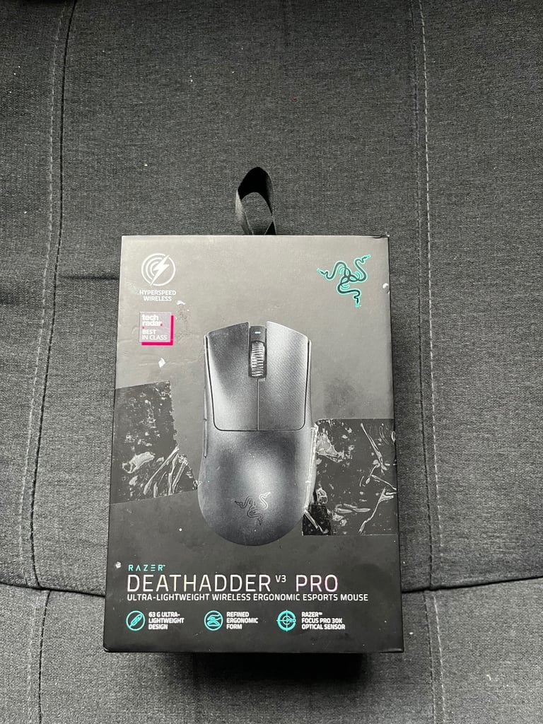 image for Razer DeathAdder V3 Pro Wireless Gaming Mouse 30K DPI HyperSpeed Black Full Set