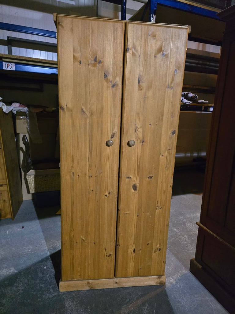 Solid Pine Wardrobe double door one shelve 