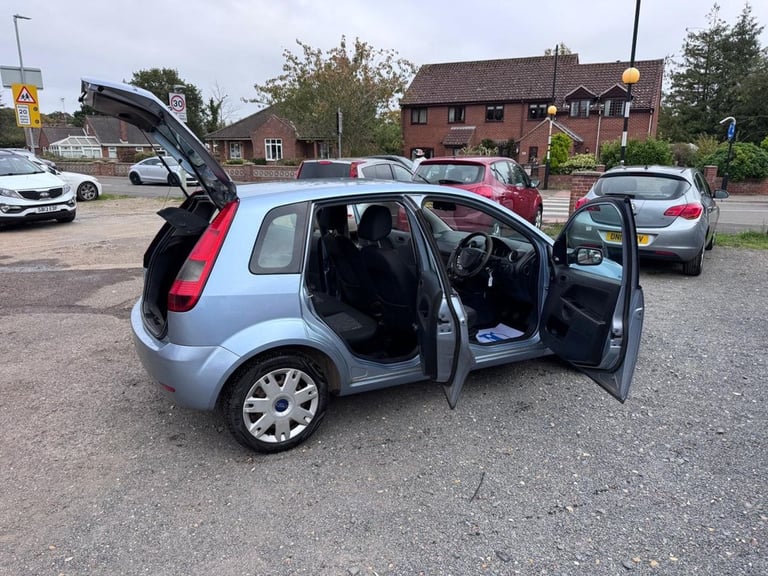 2005 Ford Fiesta 1.25 Style Hatchback 5dr Petrol Manual (147 g/km, 74 bhp) Hatchback Petrol Manual