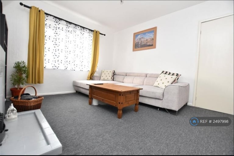 3 bedroom house in Smithy Lane, Leeds, WF3 (3 bed) (#2497998)