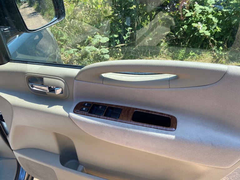 2008 Nissan Serena 2.0 VVI-T PETROL 8 SEATS MPV Petrol