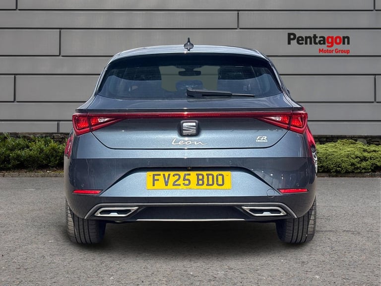  SEAT Leon e Hybrid 1.4 Ehybrid 13kwh Fr Sport Hatchback 5dr Petrol Plug In