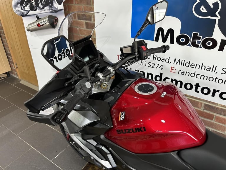 GSX-S1000GX+ Unridden Demonstrator , 0 miles, Candy Daring Red
