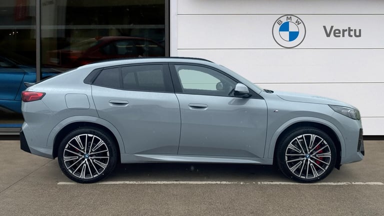 2025 BMW iX2 150kW eDrive20 M Sport 65kWh 5dr Auto [Tech/Pro] Electric Hatchback Hatchback Electr...