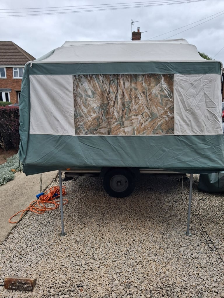 Trailer tent 