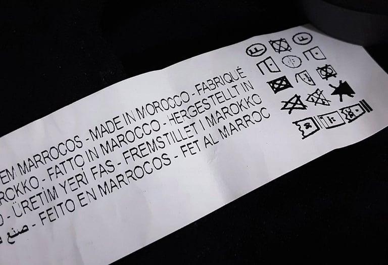 Zara Womens high waist pleats trousers, buttons at bottom. Eur XS W28-30" L26"