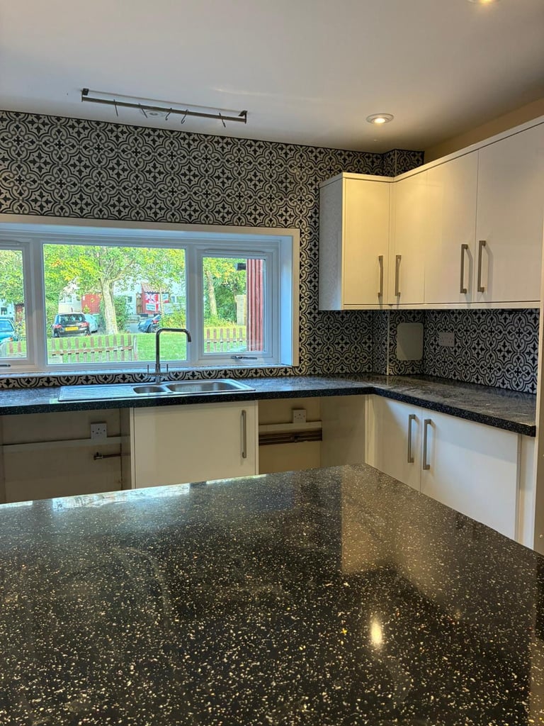 *** Mid Terraced House for Rent near Milton Keynes city centre ***