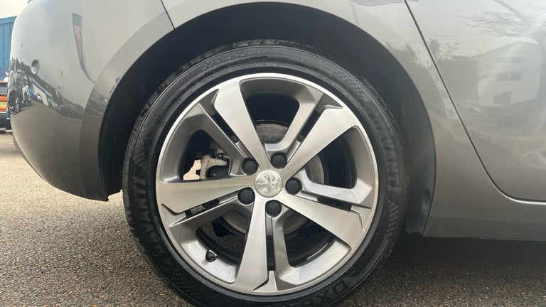 2019 Peugeot 308 1.2 PureTech 130 Tech Edition 5dr EAT8 Petrol Hatchback Hatchback Petrol Automatic