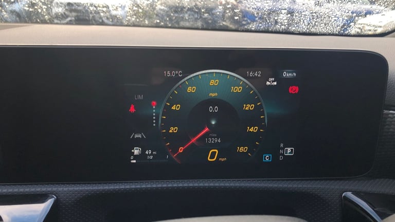 2022 Mercedes-Benz A-Class A 200 SPORT EXECUTIVE AUT Saloon Petrol Automatic