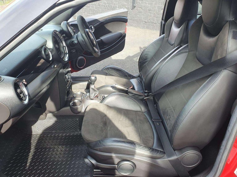 2012 MINI Coupe 1.6 JOHN COOPER WORKS 2d 208 BHP COUPE Petrol Manual