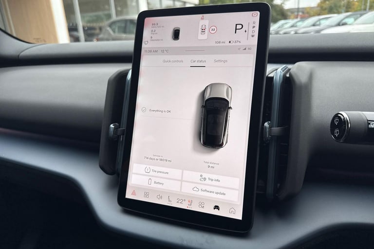 2025 Volvo EX30 Single Motor Extended Range 69kWh Plus SUV 5dr Electric Auto (272 ps) ESTATE Elec...