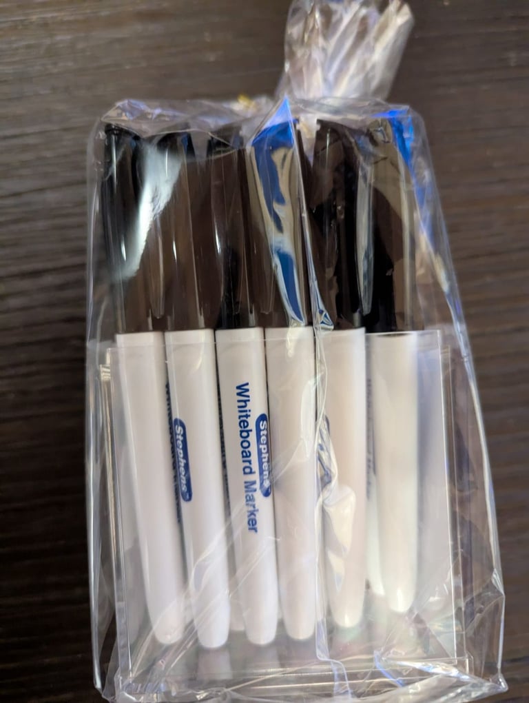 whiteboard markers Pack of 36 black 