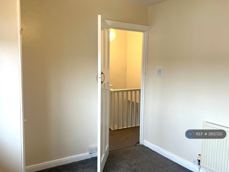 3 bedroom house in Burley Wood Crescent, Leeds, LS4 (3 bed) (#2612720)