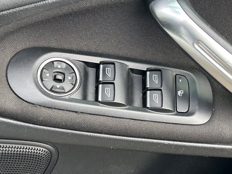 2014 Ford S-Max 1.6 TDCi Zetec 5dr (1 year warranty and breakdown cover) MPV Diesel Manual