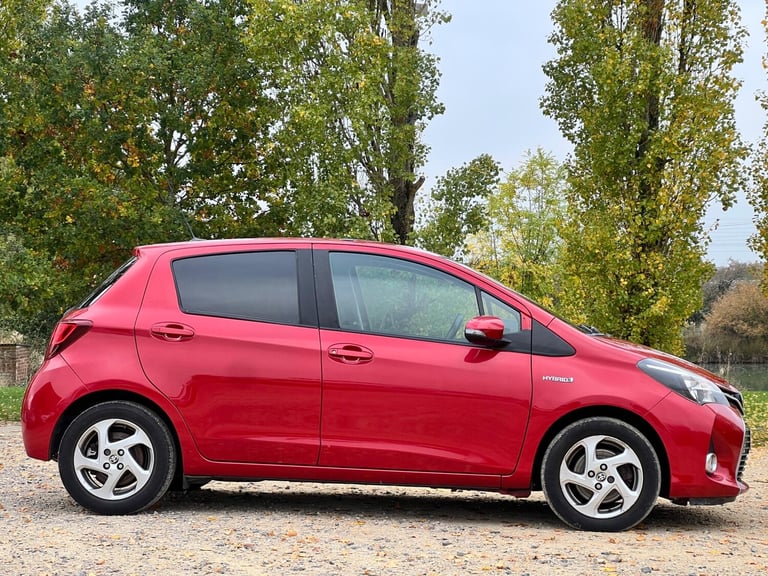 2016 Toyota Yaris 1.5 VVT-h Icon E-CVT Euro 6 5dr HATCHBACK Petrol/Electric Hybrid Automatic