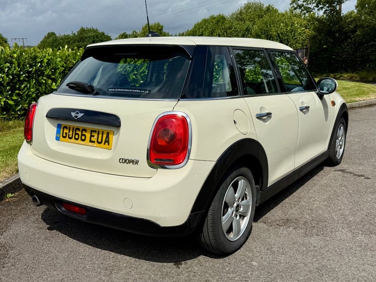 2016/66 MINI COOPER 5DR F55 1.5 HATCH WHITE FSH TURBO F56 5 DOOR £20 CHEAP TAX