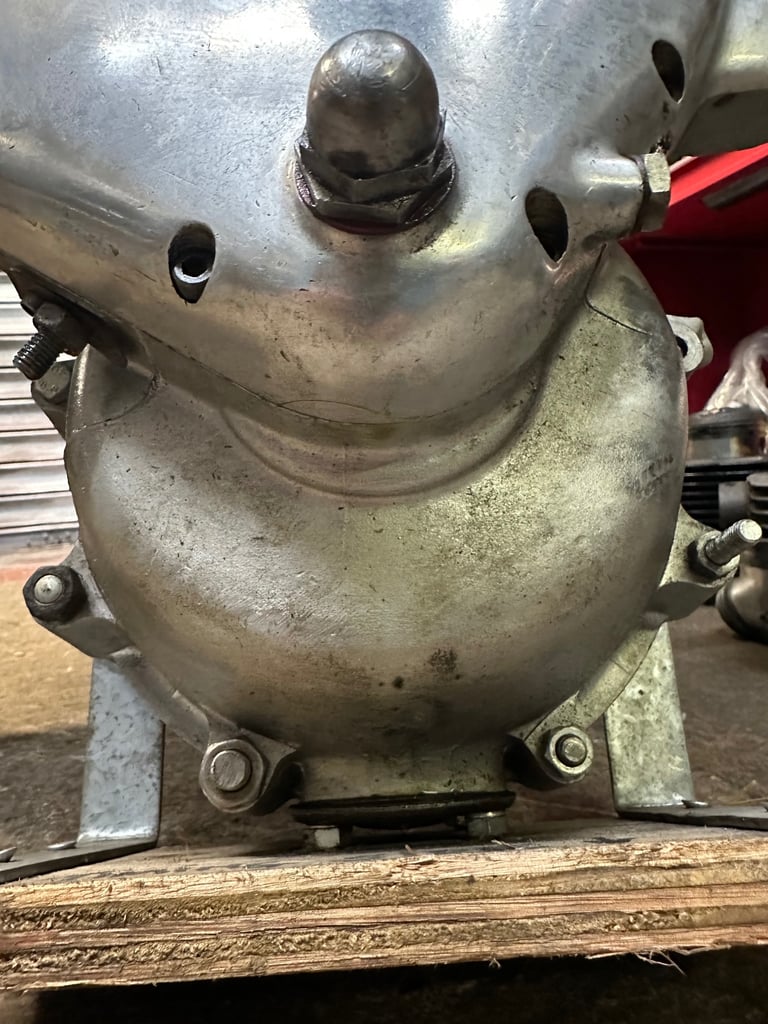 Triumph 650 6T with tiger 110 head and barrels