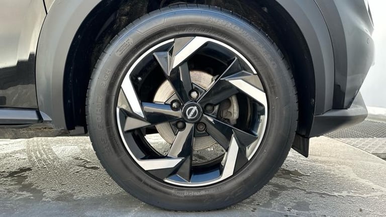 2024 Nissan Juke 1.0 DIG-T N-Connecta SUV 5dr Petrol DCT Auto Euro 6 (s/s) (114 ps) Automati Hatc...