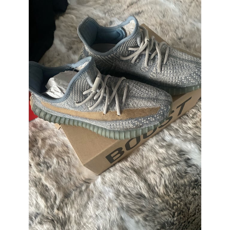 Second hand hot sale yeezys