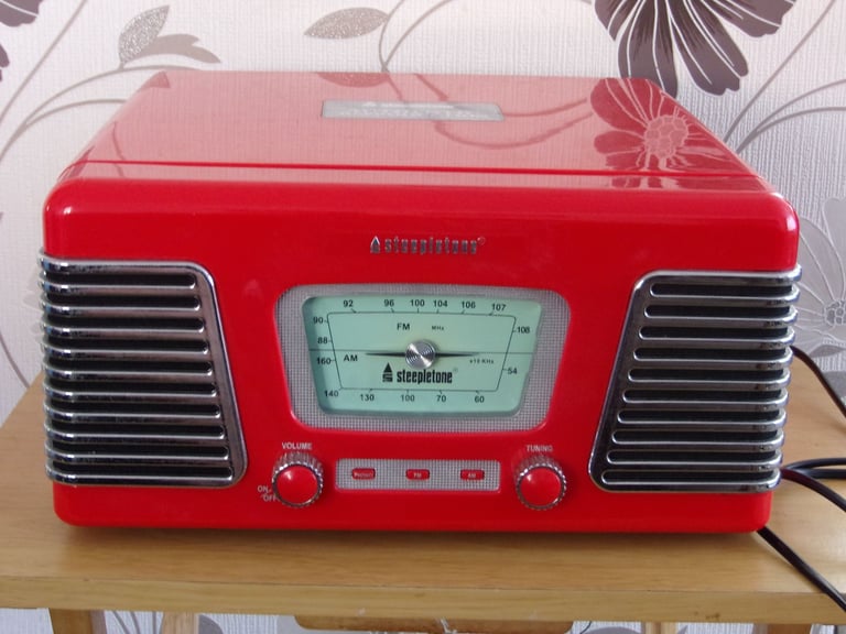 image for STEEPLETONE AUTHENTIC REPRODUCTION RECORD PLAYER 