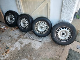 Wheels with good tyres