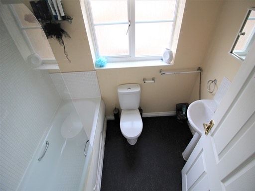 Bright, Furnished Single Room with Bills & Weekly Cleaner Included