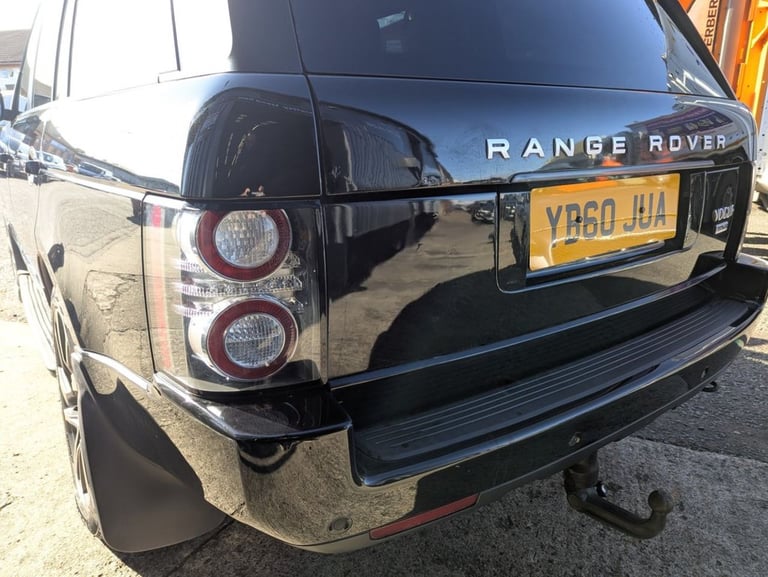 2011 Land Rover Range Rover 4.4 TD V8 Vogue SUV 5dr Diesel Auto 4WD Euro 5 (313 bhp) ESTATE Diese...