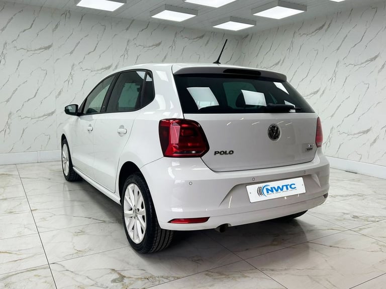 2017 Volkswagen Polo 1.2 TSI R-Line Hatchback 3dr Petrol Manual Euro 6 (s/s) (90 ps) F/S/H! 1 FO ...