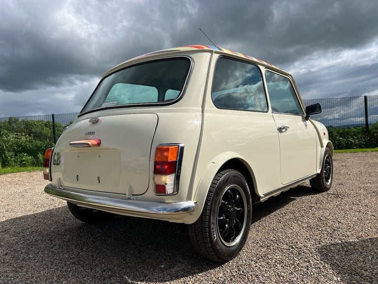 ROVER MINI PAUL SMITH RARE INVESTABLE CLASSIC MINI 1300 AUTOMATIC 1 OF 1800 MADE