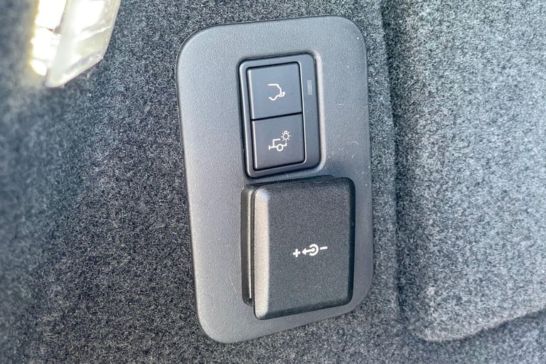 2025 Land Rover Range Rover Evoque 1.5 P270e Dynamic SE 5dr Auto ESTATE PETROL/ELECTRIC Automatic