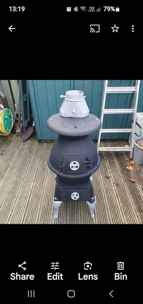 Pot belly cast iron stove 