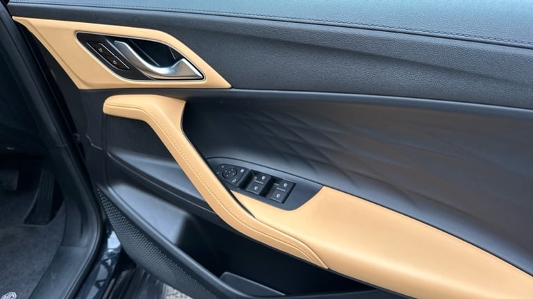 2024 MG MG HS 1.5 T-GDI PHEV Trophy 5dr Auto Hatchback Petrol Parallel PHEV Automatic