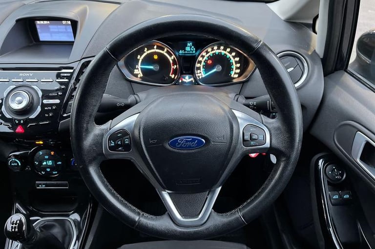 2016 Ford Fiesta 1.0 EcoBoost 125 Titanium 5dr HATCHBACK PETROL Manual