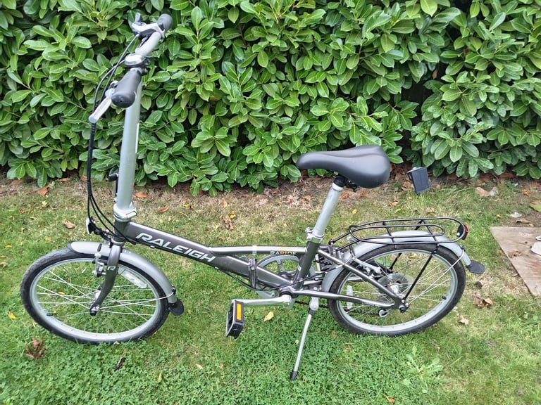image for Rayleigh 6 speed Folding bike 